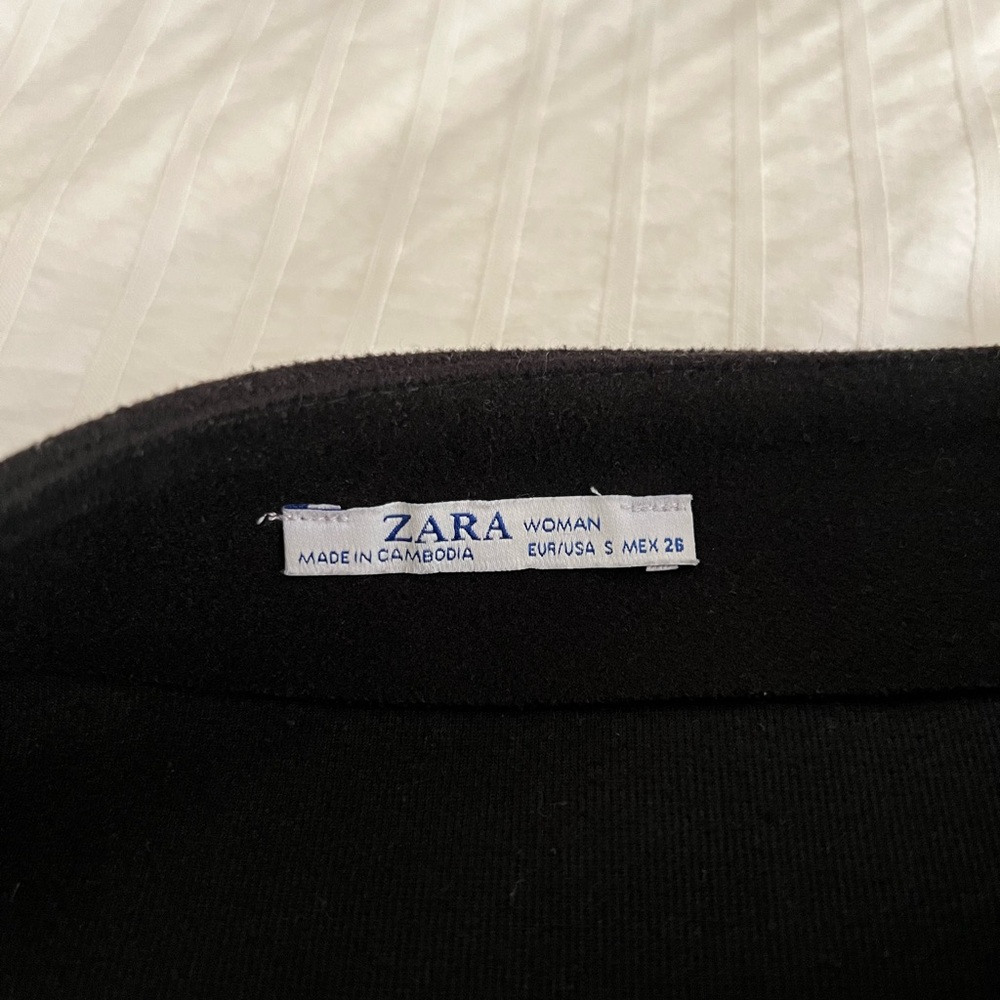 Zara Black High Rise Buckle Wrap Skirt - Picture 7 of 10
